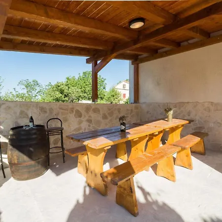 Adorable In Kringa With Private Pool * Tinjan