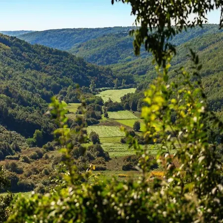 Adorable In Kringa With Private Pool