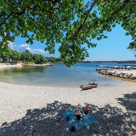 Adorable In Kringa With Private Pool Σπίτι διακοπών Tinjan