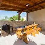 Adorable In Kringa With Private Pool * Tinjan