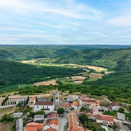 Σπίτι διακοπών Adorable In Kringa With Private Pool Tinjan